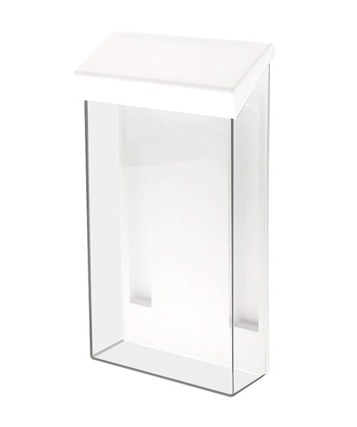 outdoor pocket has a clear front pane